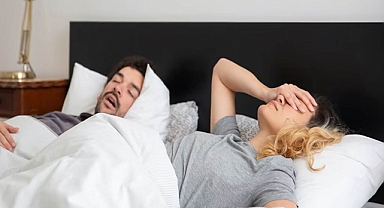 Eşinizin horlamasını nasıl durdurabilirsiniz?