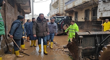 Eyyübiye Belediyesi gece gündüz sahada 