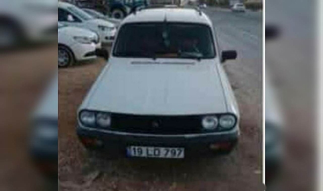 Hastane bahçesine park ettiği aracı çalındı