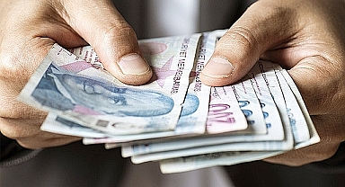 Karar meclisten geçti! Emekli maaşları 7 bin 500 TL oldu