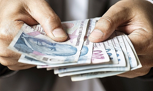 Karar meclisten geçti! Emekli maaşları 7 bin 500 TL oldu
