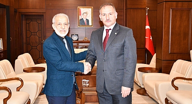 Prof. Dr. Güllüoğlu, Rektörlük görevini devraldı