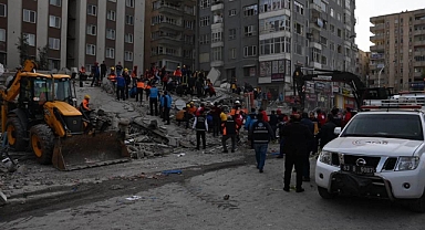 Şanlıurfa'da kaç bina yıkıldı, ağır hasarlı bina sayısı kaç?