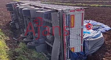 Şanlıurfa’da tır şarampole devrildi! Yaralılar var