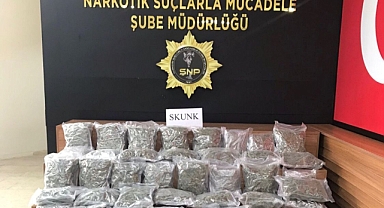 Urfa- Antep yolunda operasyon! Yüklü miktarda ele geçirildi 