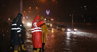 Urfa'da kısa süreliğine kapanan yollar trafiğe açıldı