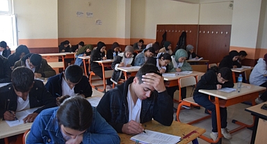 Viranşehir Belediyesi'nden öğrencilere YKS desteği 