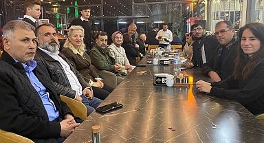 Aday adayı Gülcan Cengiz, iftarda basınla bir araya geldi