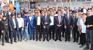 AK Parti’ye dev katılım
