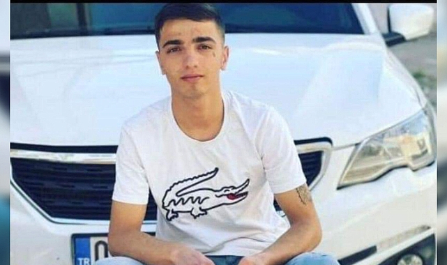 Bayrama kan bulaştı! 18 yaşındaki genç öldürüldü