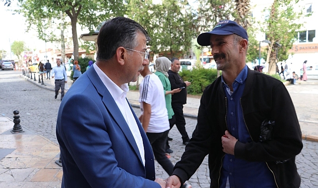 Cevheri, vatandaşların bayramını kutladı