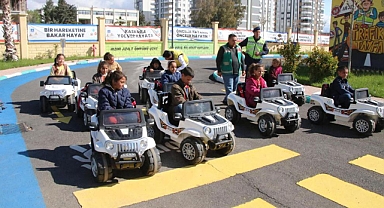 Haliliye Belediyesi, çocuklara trafik bilincini aşılıyor