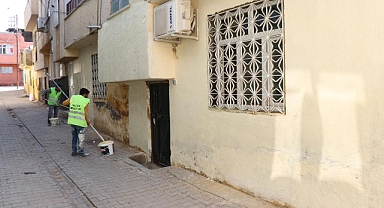 Haliliye’de selin izleri dış cephe boyama çalışmalarıyla siliniyor