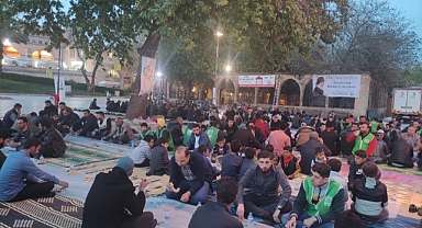İHH'dan ümmet iftarı