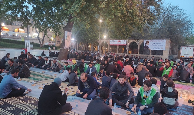 İHH'dan ümmet iftarı