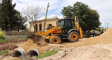 Karaköprü’de 7 kırsal mahallede yollar yenileniyor
