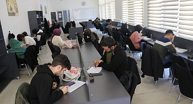 Karaköprü'de gençlerin uğrak yeri, okuma evleri oldu