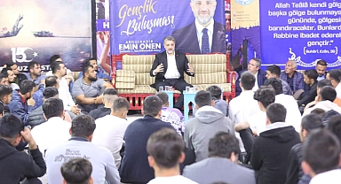 Önen, gençlere deneyimlerini anlattı