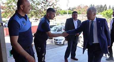 Pınarbaşı, Birecik'te vatandaşlarla bayramlaştı