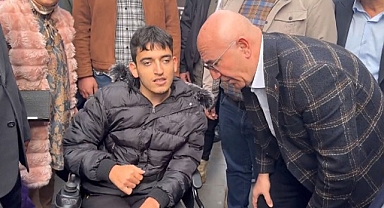 Şanlıurfa’da engelli vatandaş, CHP’li Tanal’a dert yakındı 