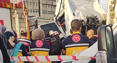 Urfa-Hilvan yolunda iki tır çarpıştı 