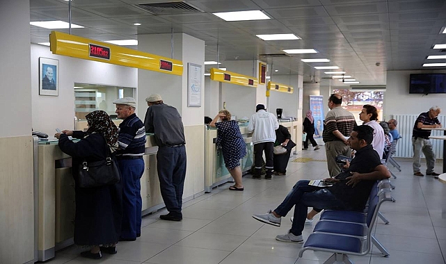 Zamlı emekli maaş ve bayram ikramiye ödemeleri belli oldu!