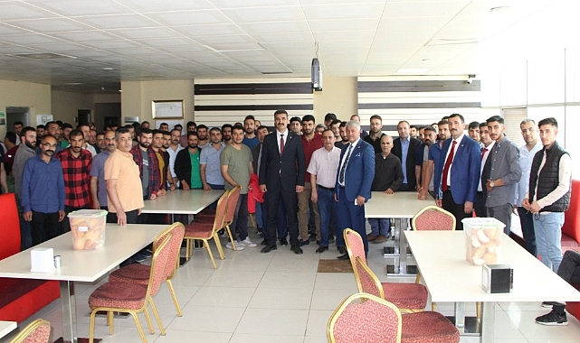 Aday Hacı Almas, projelerini anlatarak destek istedi