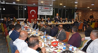 Başkan Bayık, belediye bünyesinde çalışan işçilerle bir araya geldi