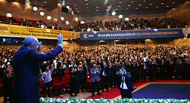 Cumhurbaşkanı Erdoğan: Milletimizin her kesiminin sıkıntılarını çözmek için gece-gündüz çalışıyoruz