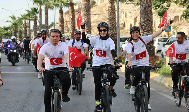 Gençlik Bayramı için pedal çevirdiler