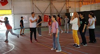 Karaköprü'de çocuklar sporla gelişiyor