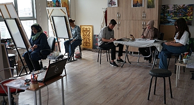 Karaköprü’de vatandaşların boş zamanı sanatla değerleniyor