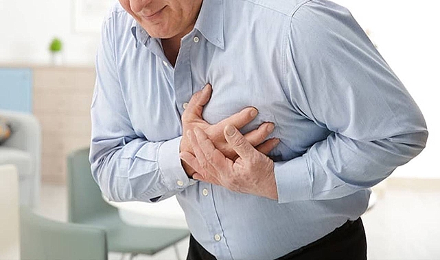 Oy kullandığı esnada kalp krizi geçiren şahıs hayatını kaybetti