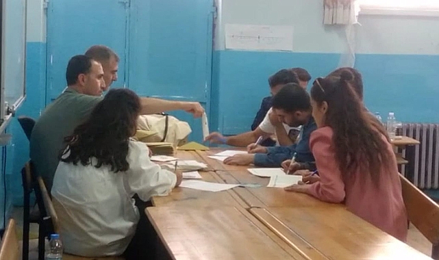 Türkiye geneli oy verme işlemi son erdi! Oy sayımı başladı