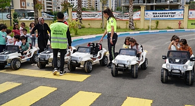 Urfa'da çocuklara trafik kültürü aşılanıyor