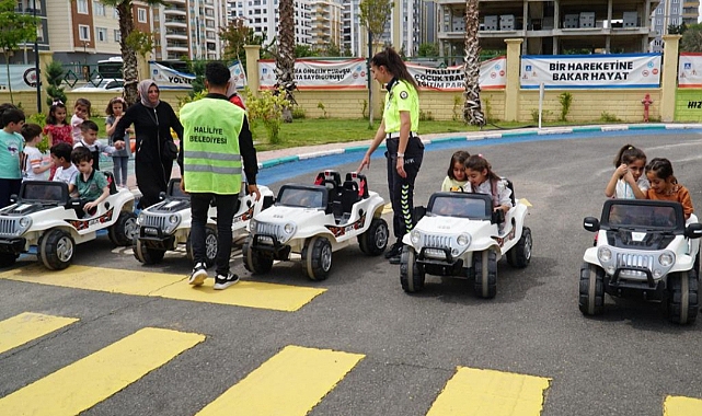 Urfa'da çocuklara trafik kültürü aşılanıyor