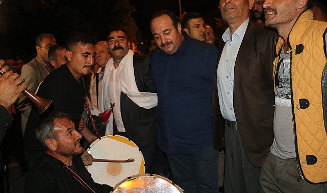 Viranşehir’de Cumhurbaşkanı Erdoğan’ın seçim zaferi coşkuyla kutlandı