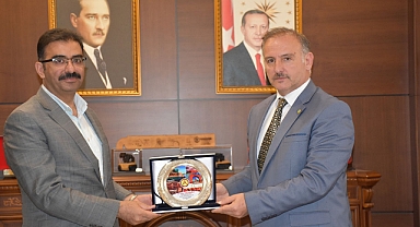 Akademik Birlik Derneğinden Rektör Güllüoğlu'na ziyaret 