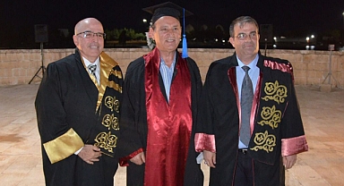 Azmiyle eğitimin yaşının olmadığını gösterdi