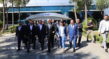Bakan Işıkhan Şanlıurfa'da 