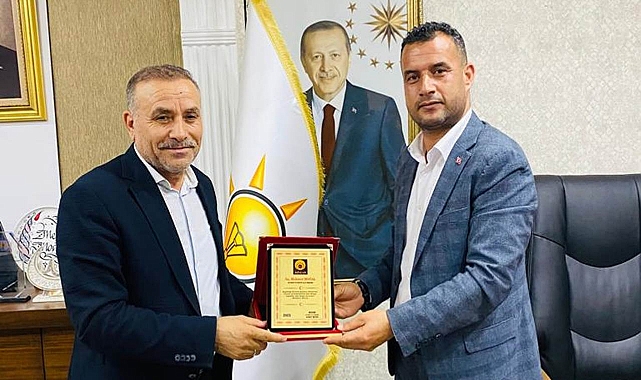 Başkan Ahmet Batur'dan AK Parti'ye ziyaret