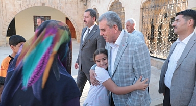 Başkan Beyazgül vatandaşlarla bayramlaştı