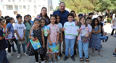 Başkan Ekinci öğrencilerin karne sevincine ortak oldu