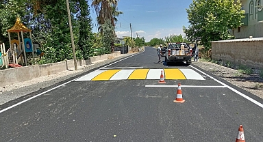 Büyükşehir’den yol işaretleme çalışması