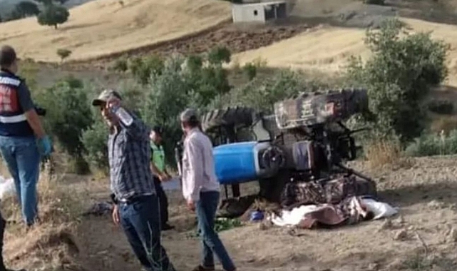 Devrilen traktörde 3 kişi can verdi