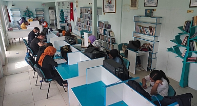 Eyyübiye Belediyesi üniversiteye hazırlanan gençlere desteğe devam ediyor