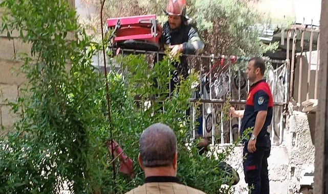 Urfa'da bir ev alevlere teslim oldu! 1 ölü