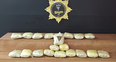 Urfa'da durdurulan bir araçta uyuşturucu ele geçirildi 