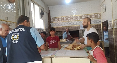 Urfa'da ekmeğe zam yapan fırınlara ceza yağdı 