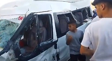 Urfa'da korkunç kaza! 21 yaralı 